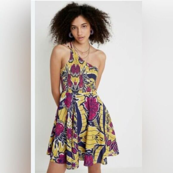 NWOT  mini dress size S Urban outfitters - Picture 3 of 10